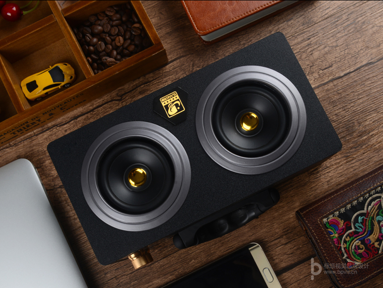 標(biāo)派視覺(jué)服務(wù)內(nèi)容包括，VI設(shè)計(jì)、商標(biāo)（標(biāo)志LOGO）設(shè)計(jì)、畫冊(cè)設(shè)計(jì)、包裝設(shè)計(jì)、海報(bào)設(shè)計(jì)、展覽展會(huì)策劃設(shè)計(jì)、網(wǎng)站建設(shè)、推廣，網(wǎng)店裝修，企業(yè)宣傳PPT,視頻制作，品牌整合等服務(wù)。集設(shè)計(jì)、策劃、印刷、制作、推廣等廣告服務(wù)于一體，一站式滿足企業(yè)的品牌建設(shè)需求0755-27390983