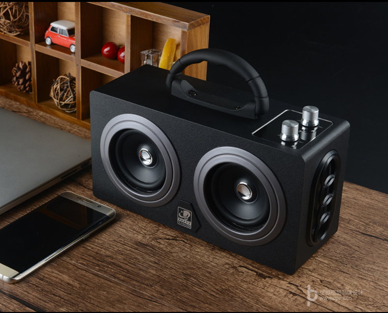 標(biāo)派視覺(jué)服務(wù)內(nèi)容包括，VI設(shè)計(jì)、商標(biāo)（標(biāo)志LOGO）設(shè)計(jì)、畫冊(cè)設(shè)計(jì)、包裝設(shè)計(jì)、海報(bào)設(shè)計(jì)、展覽展會(huì)策劃設(shè)計(jì)、網(wǎng)站建設(shè)、推廣，網(wǎng)店裝修，企業(yè)宣傳PPT,視頻制作，品牌整合等服務(wù)。集設(shè)計(jì)、策劃、印刷、制作、推廣等廣告服務(wù)于一體，一站式滿足企業(yè)的品牌建設(shè)需求0755-27390983